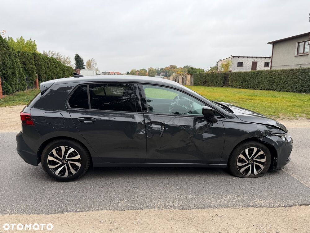 Volkswagen Golf 1.5 eTSI OPF DSG Active - 7