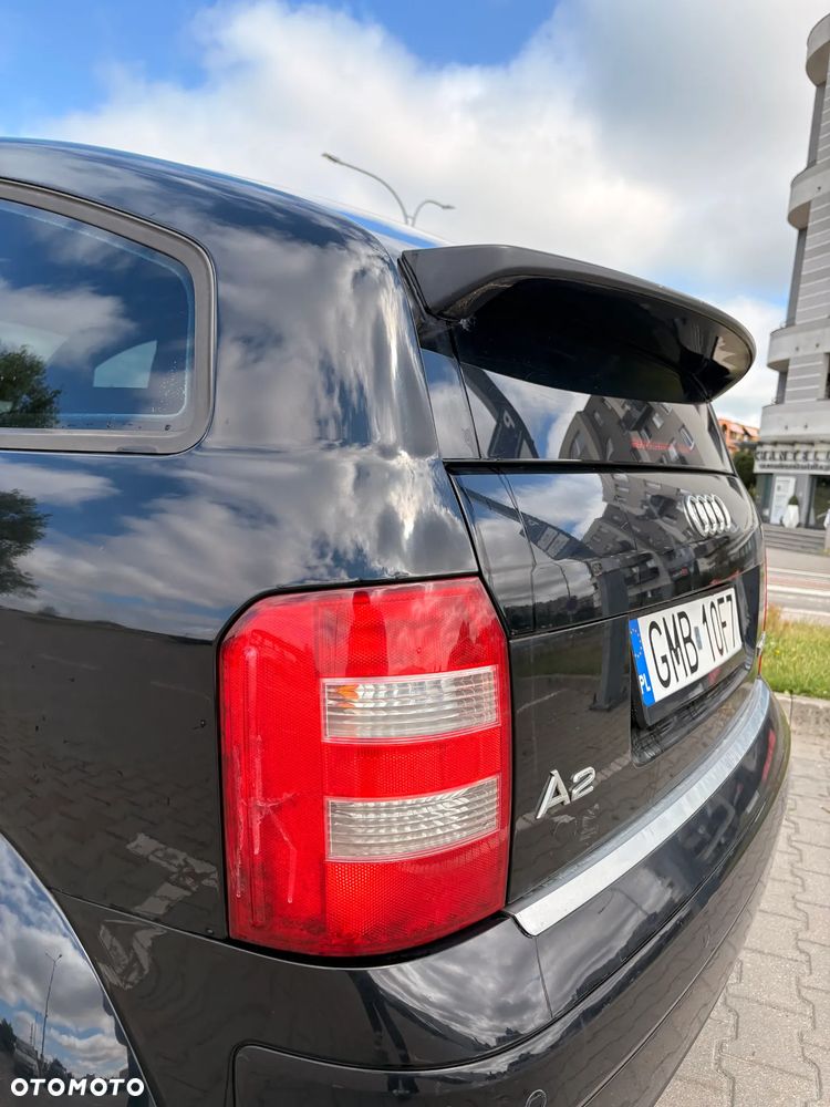 Audi A2 1.6 - 12
