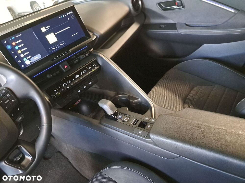 Toyota C-HR - 28