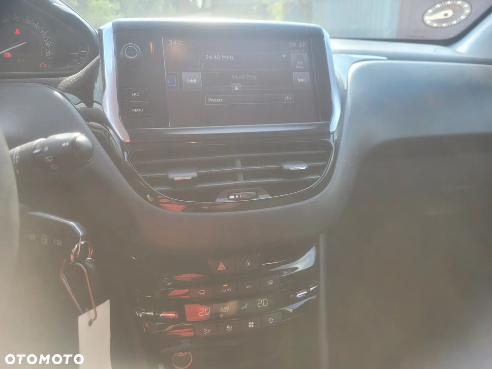 Peugeot 208 Blue-HDi 100 Stop&Start Allure - 24