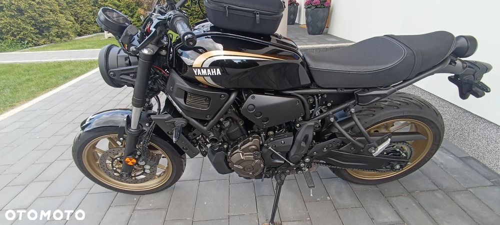 Yamaha XSR - 24