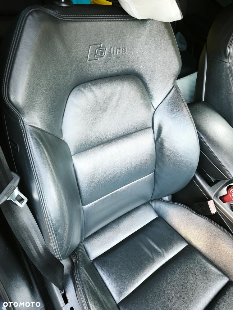 Audi A6 Avant 2.4 Quattro - 12