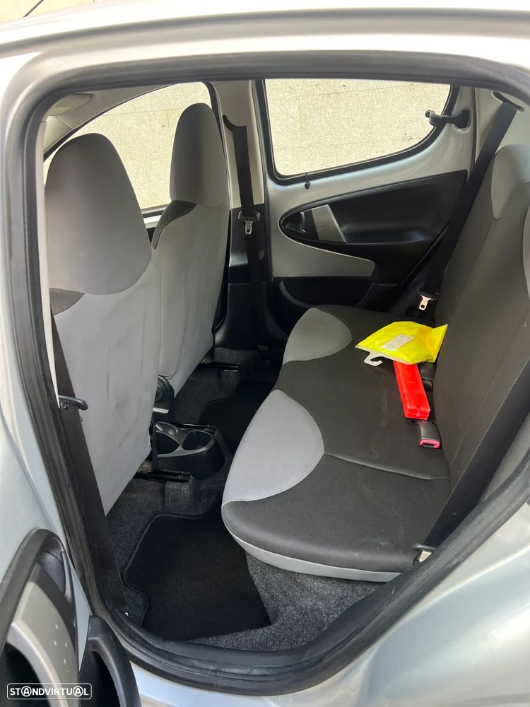 Peugeot 107 1.0 Urban - 15