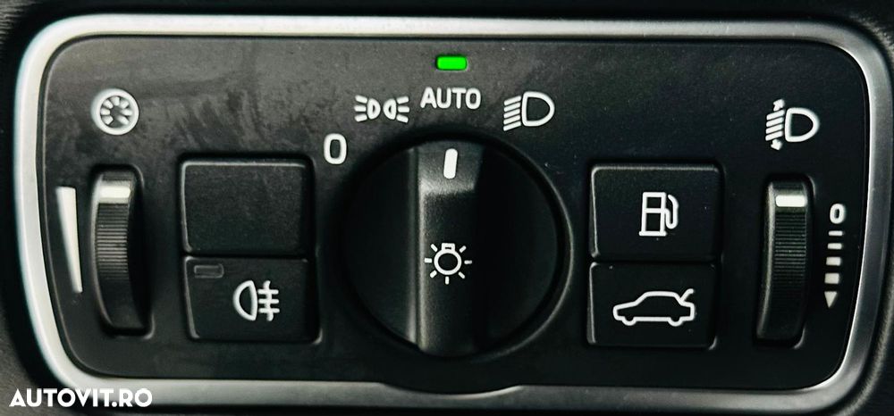 Volvo XC 60 D3 Momentum - 13