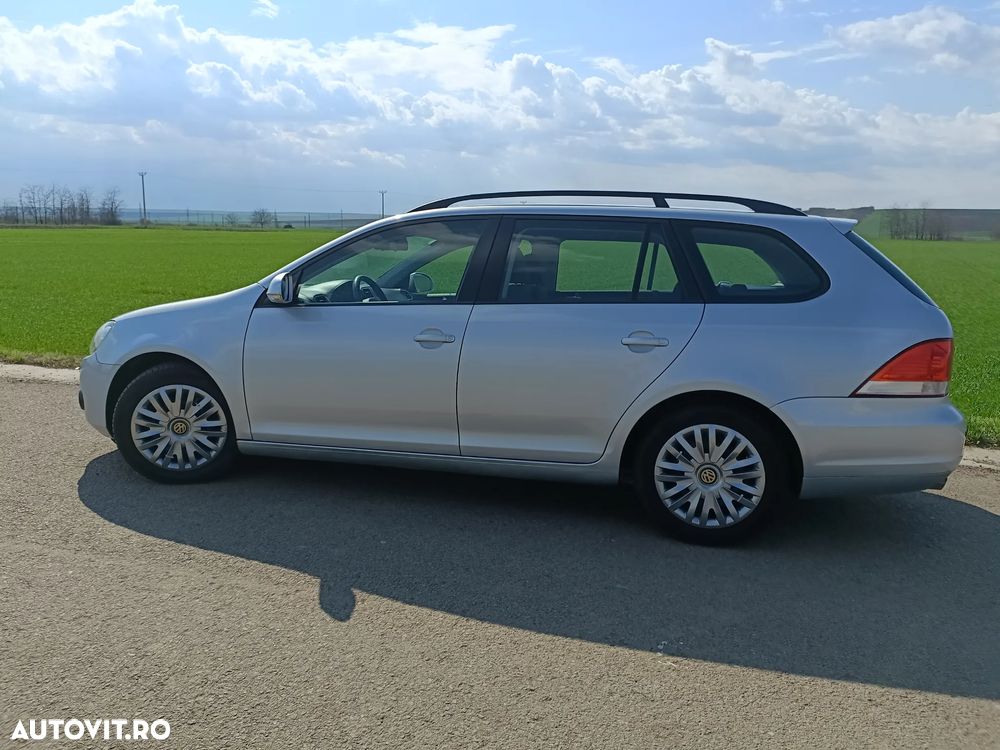 Volkswagen Golf 1.6 TDI DPF Comfortline - 24