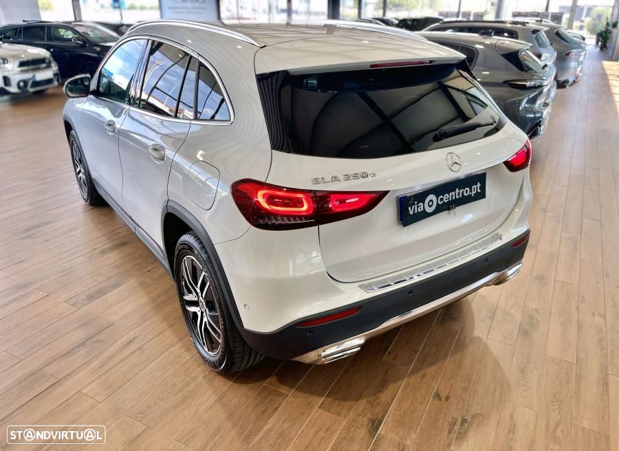 Mercedes-Benz GLA 250 e 8G-DCT Progressive - 4