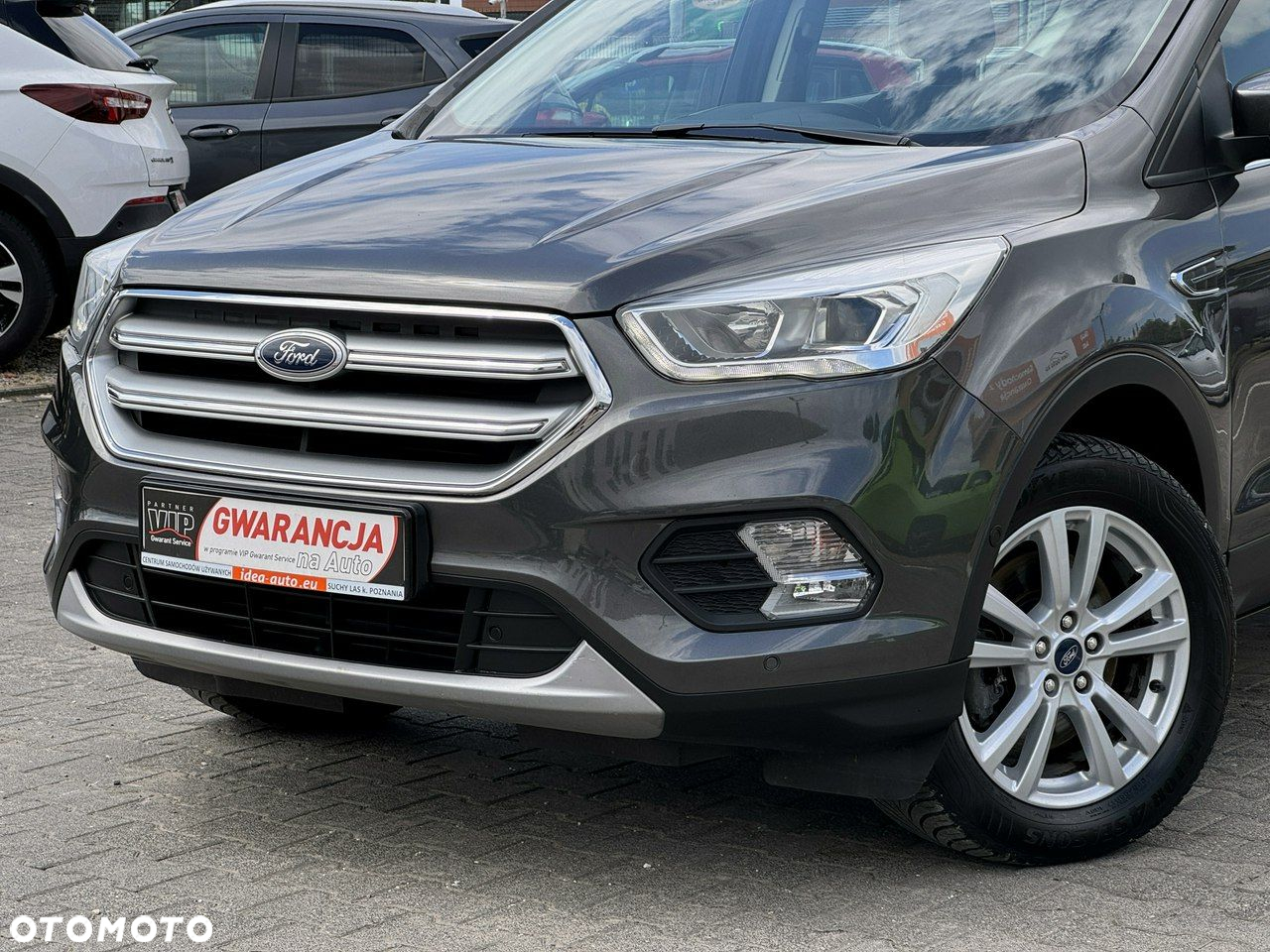 Ford Kuga - 12
