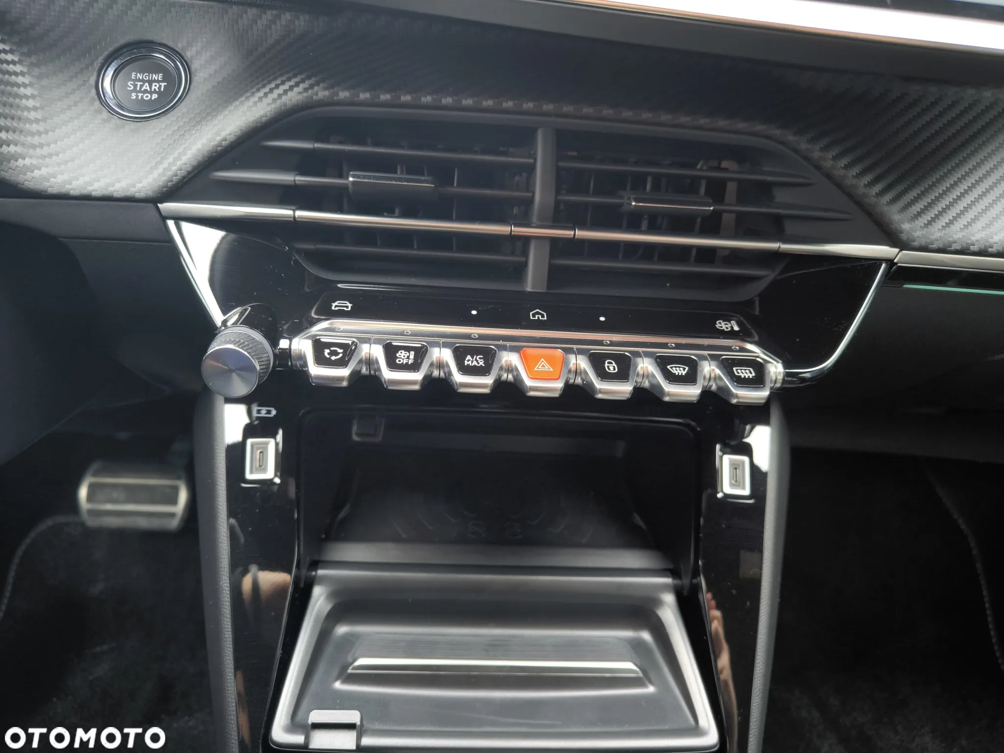 Peugeot 2008 PureTech mHEV GT e-DCS6 - 16