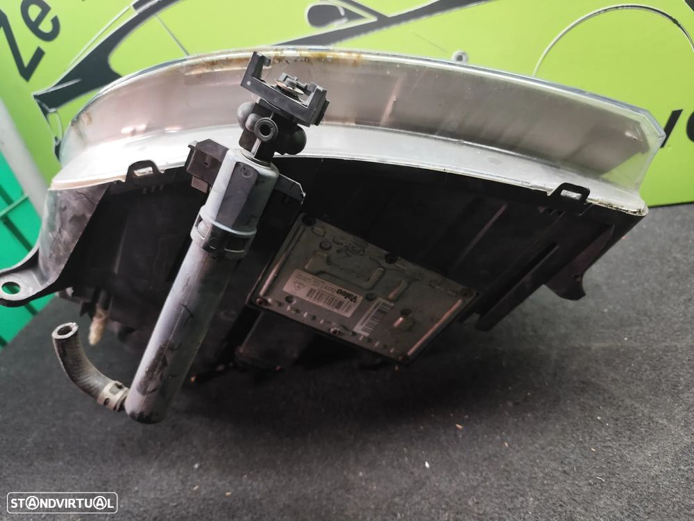 CITROEN C5 II FAROL DIREITO XENON - FF688 - 6