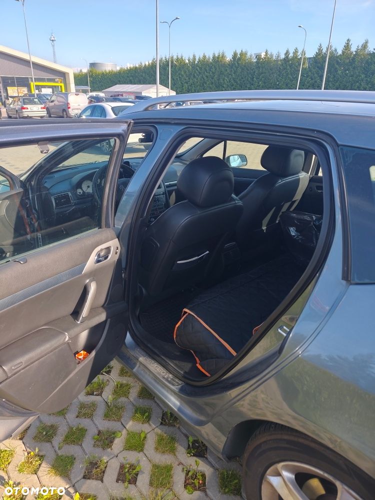 Peugeot 407 - 6