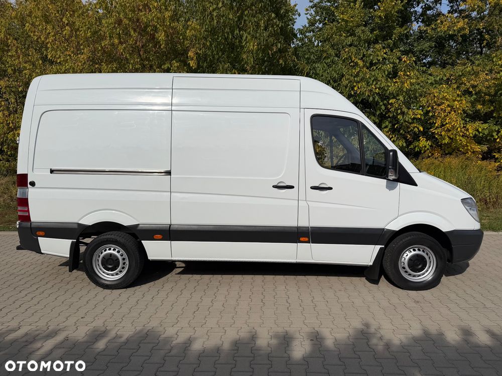 Mercedes-Benz SPRINTER - 28
