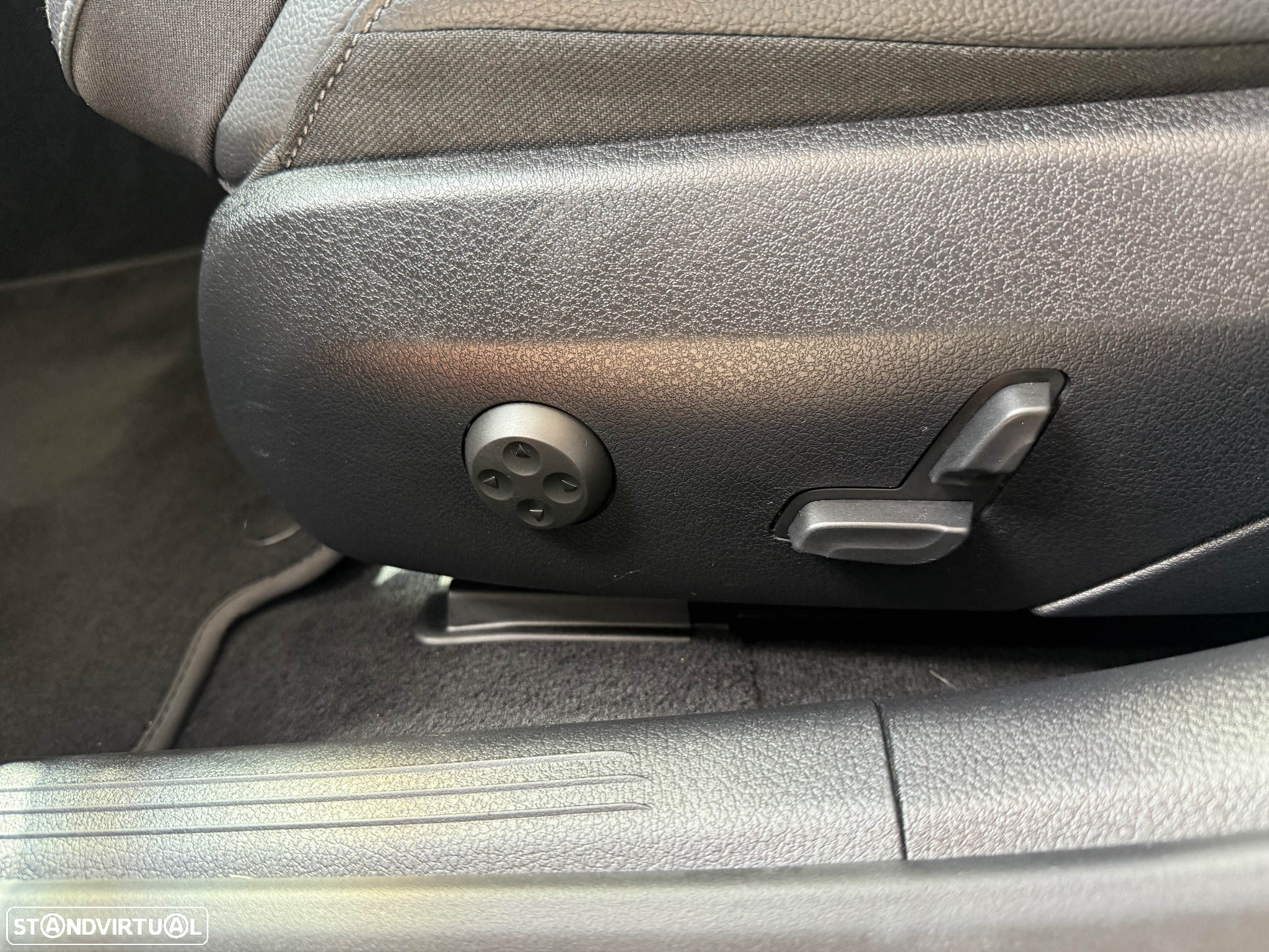 Mercedes-Benz C 220 d Avantgarde - 24