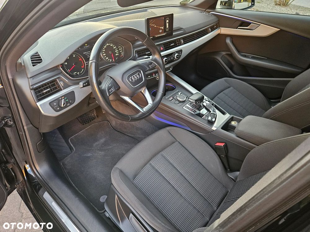 Audi A4 Avant 2.0 TDI ultra S tronic - 11