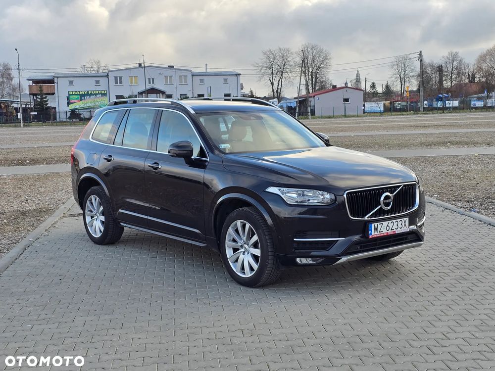Volvo XC 90 D5 AWD Momentum - 1