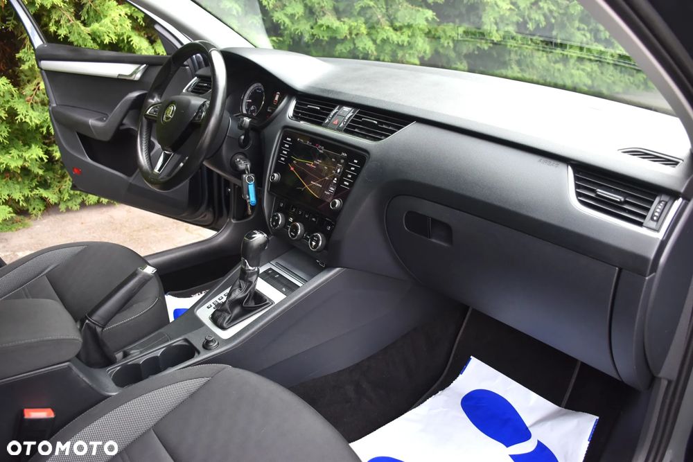 Skoda Octavia 1.6 TDI DSG Style - 11