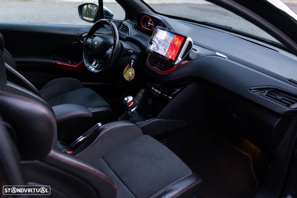 Peugeot 208 1.6 THP GTi - 1