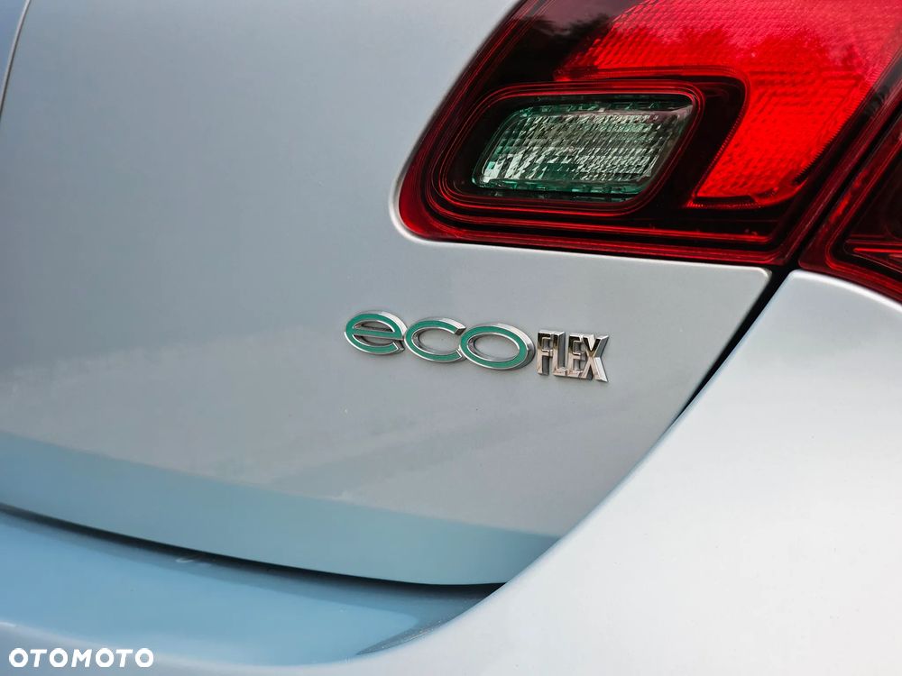 Opel Astra 1.4 ecoFLEX Cosmo - 32