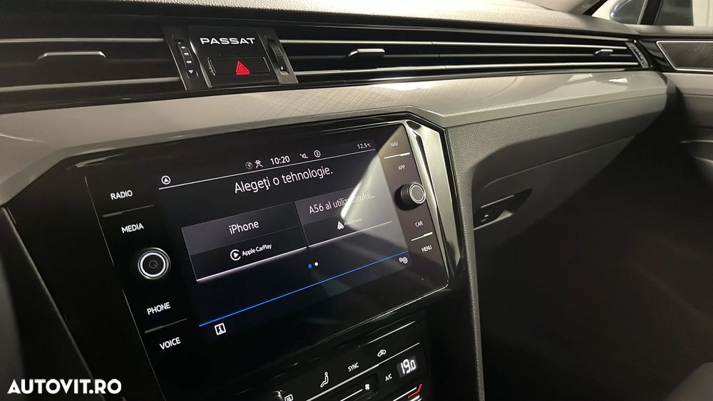 Volkswagen Passat 2.0 TDI DSG Trendline - 26