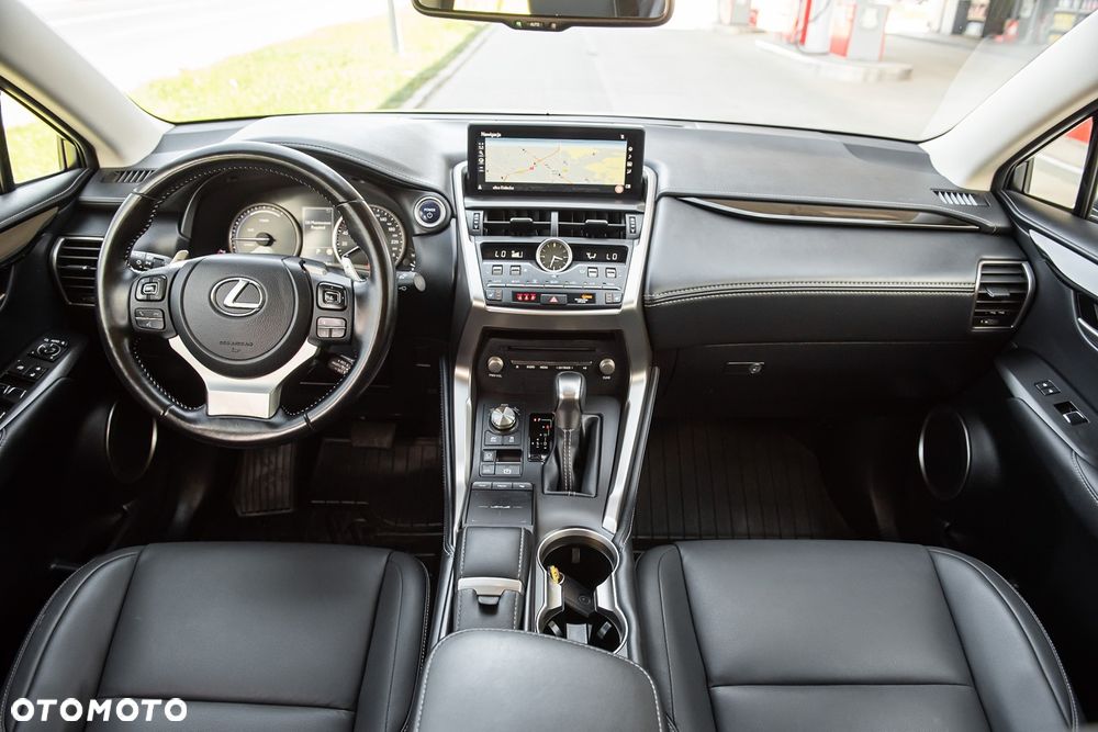Lexus NX 300h Executive-Line - 26