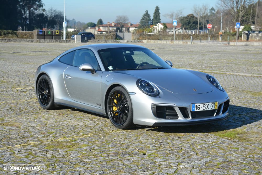 Porsche 911 Série F - 1