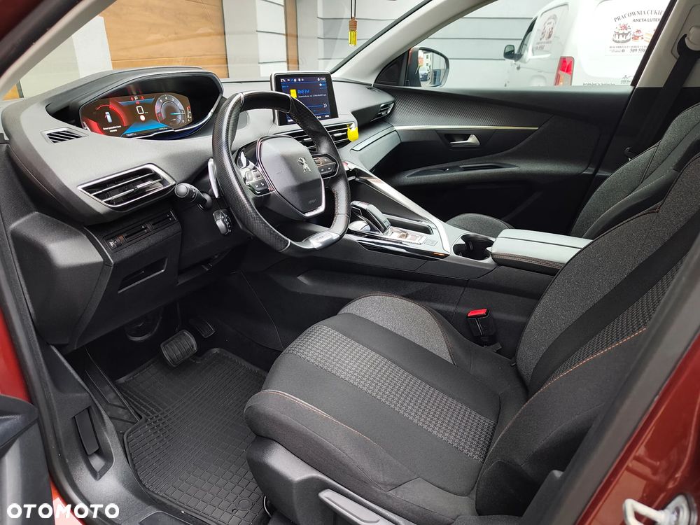 Peugeot 3008 1.2 PureTech Active S&S EAT8 - 11
