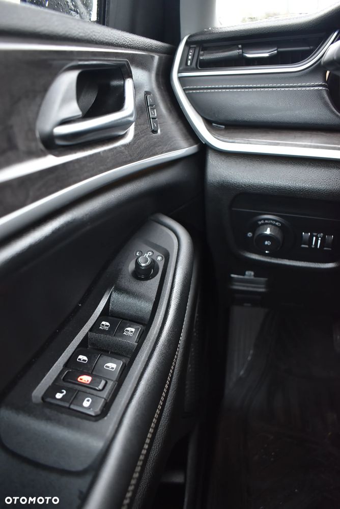 Jeep Grand Cherokee 3.6 V6 Pentastar 4WD Automatik Limited - 25