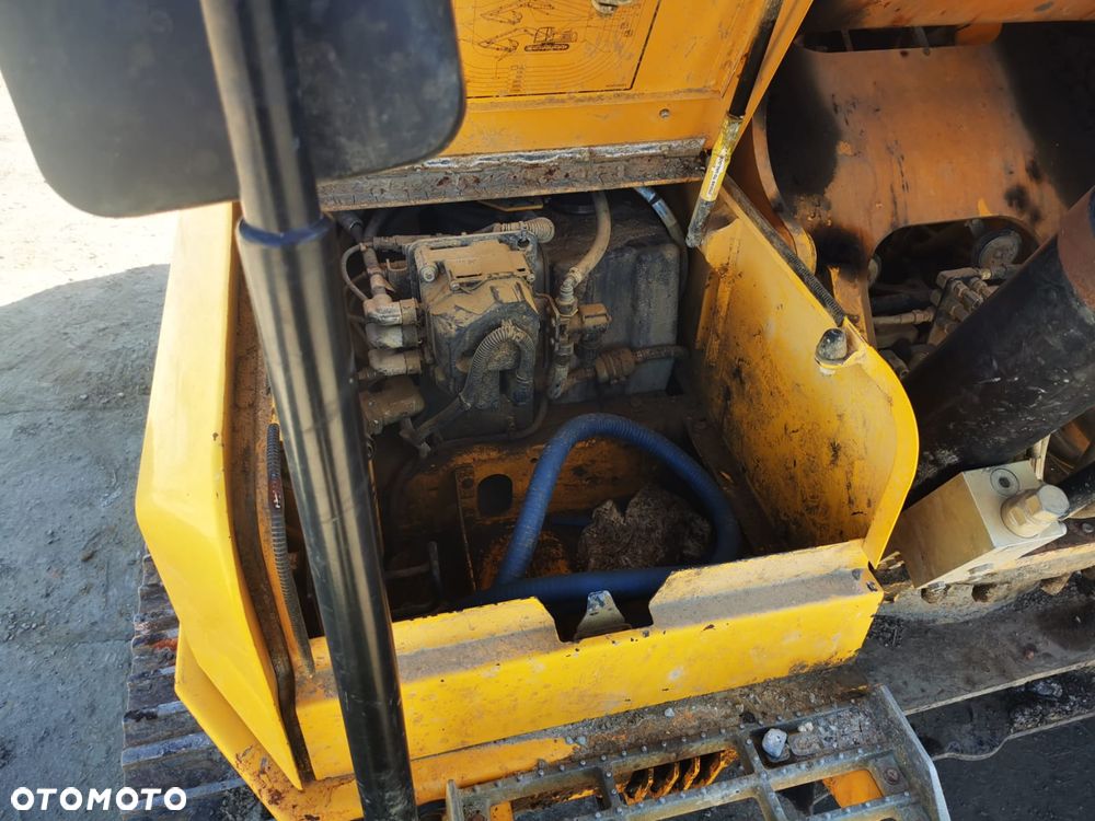 JCB 220X LC - 12