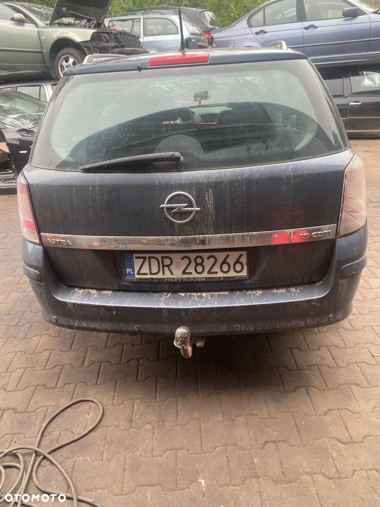 Opel Astra H na części - 1