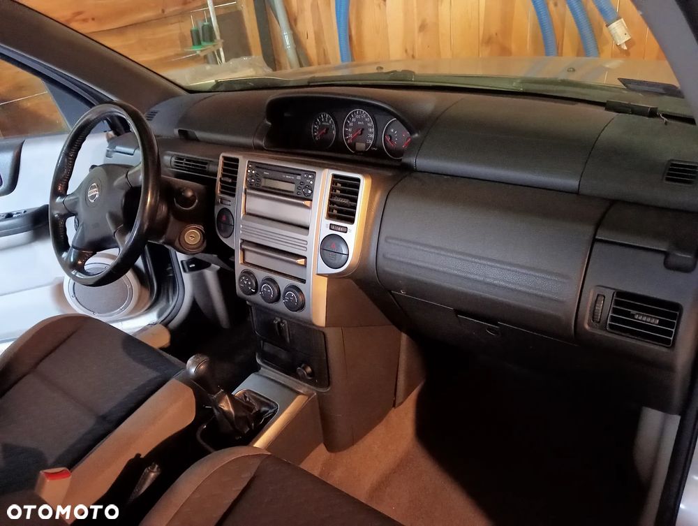 Nissan X-Trail - 15