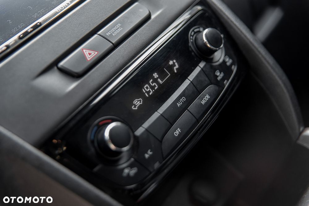 Suzuki Vitara 1.4 Boosterjet Hybrid Comfort+ - 22