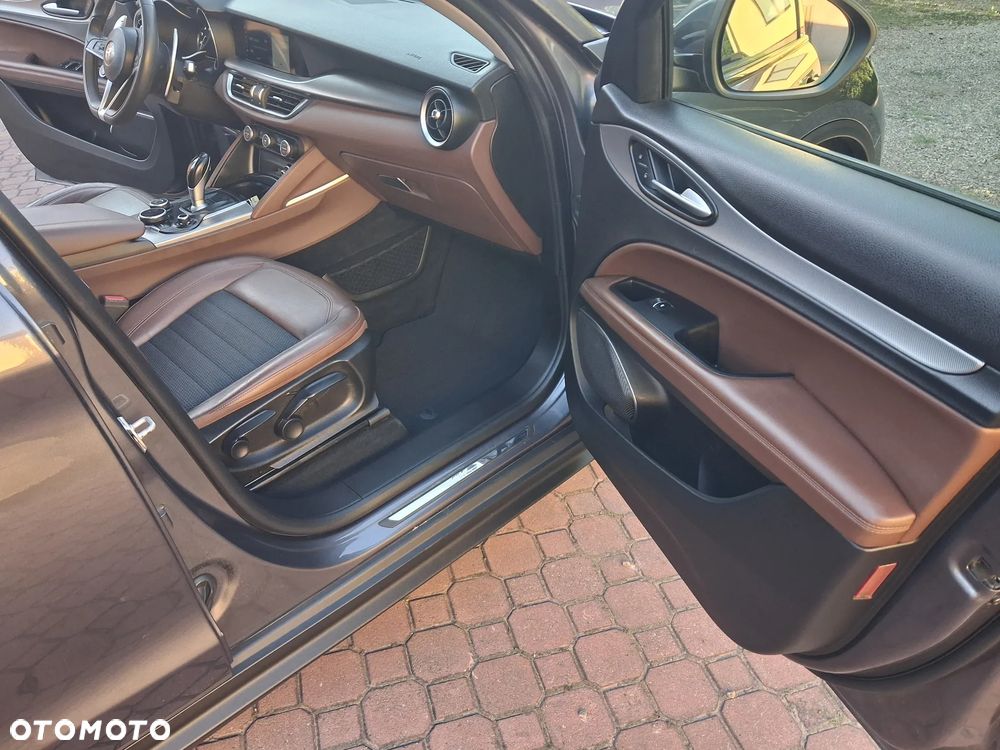 Alfa Romeo Stelvio 2.0 Turbo 16V AT8-Q4 Super - 19
