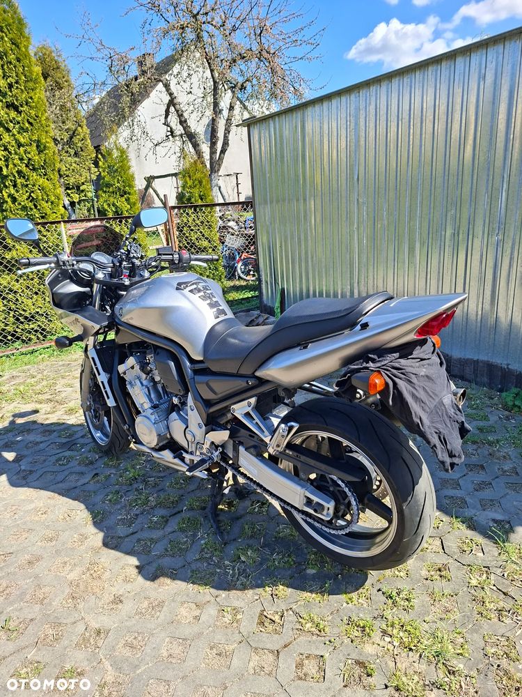 Yamaha FZS - 13