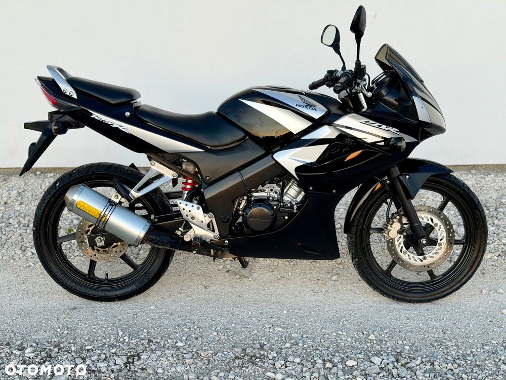 Honda CBR - 13