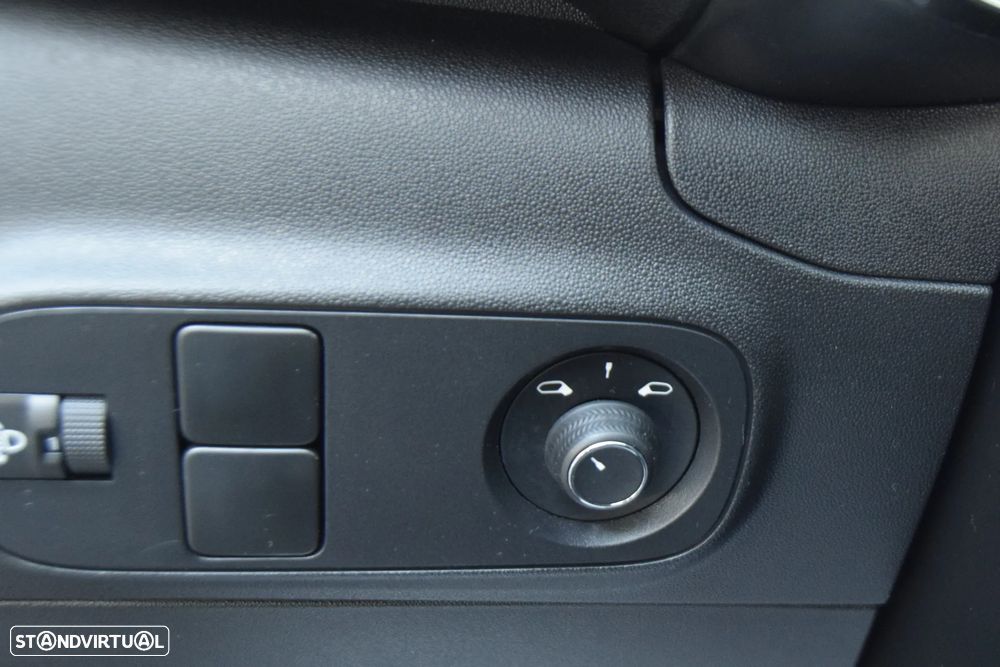 Citroën C3 1.2 PureTech Max - 23