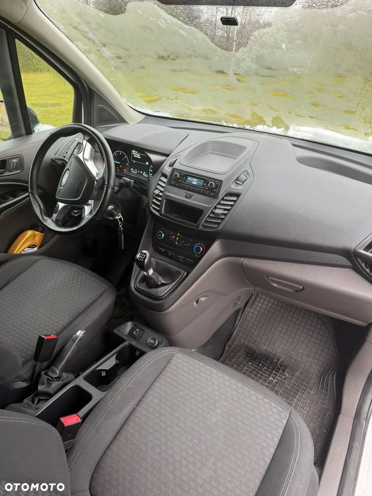 Ford Transit Connect - 10