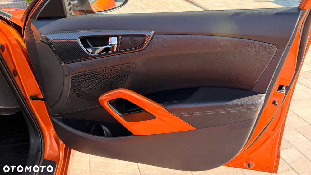 Hyundai Veloster 1.6 GDI Premium - 33