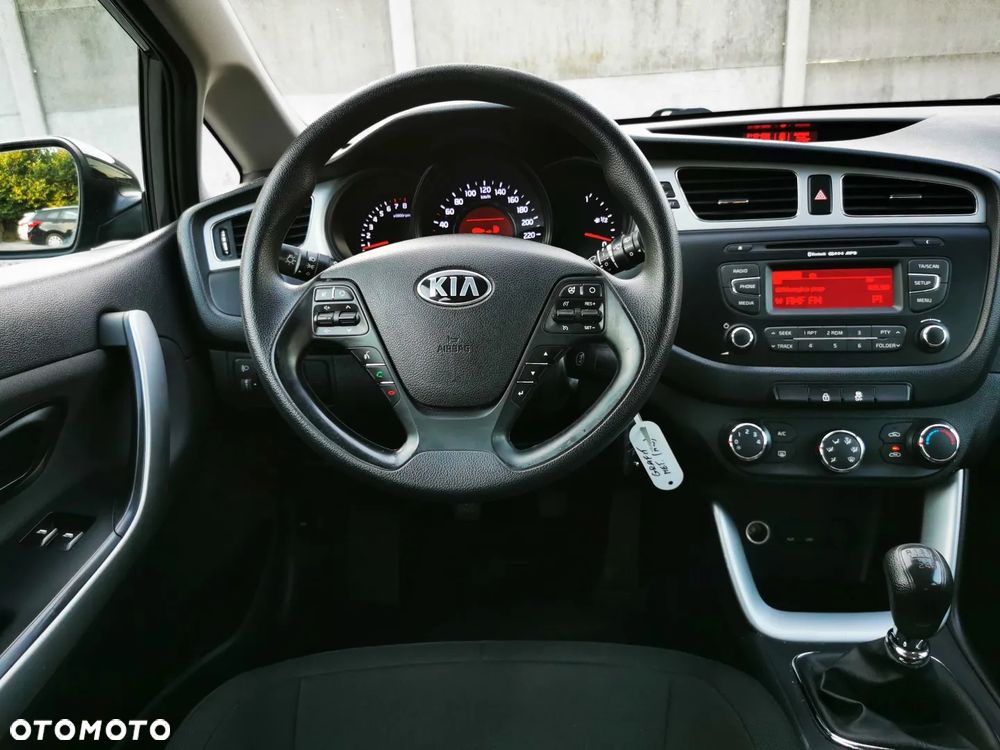 Kia Ceed - 7