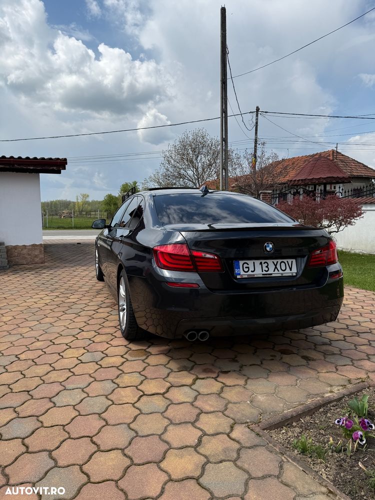 BMW Seria 5 520d xDrive - 4