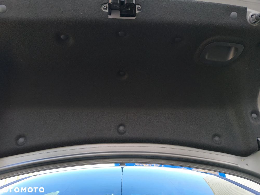 Renault Fluence 1.6 16V Color Edition - 29