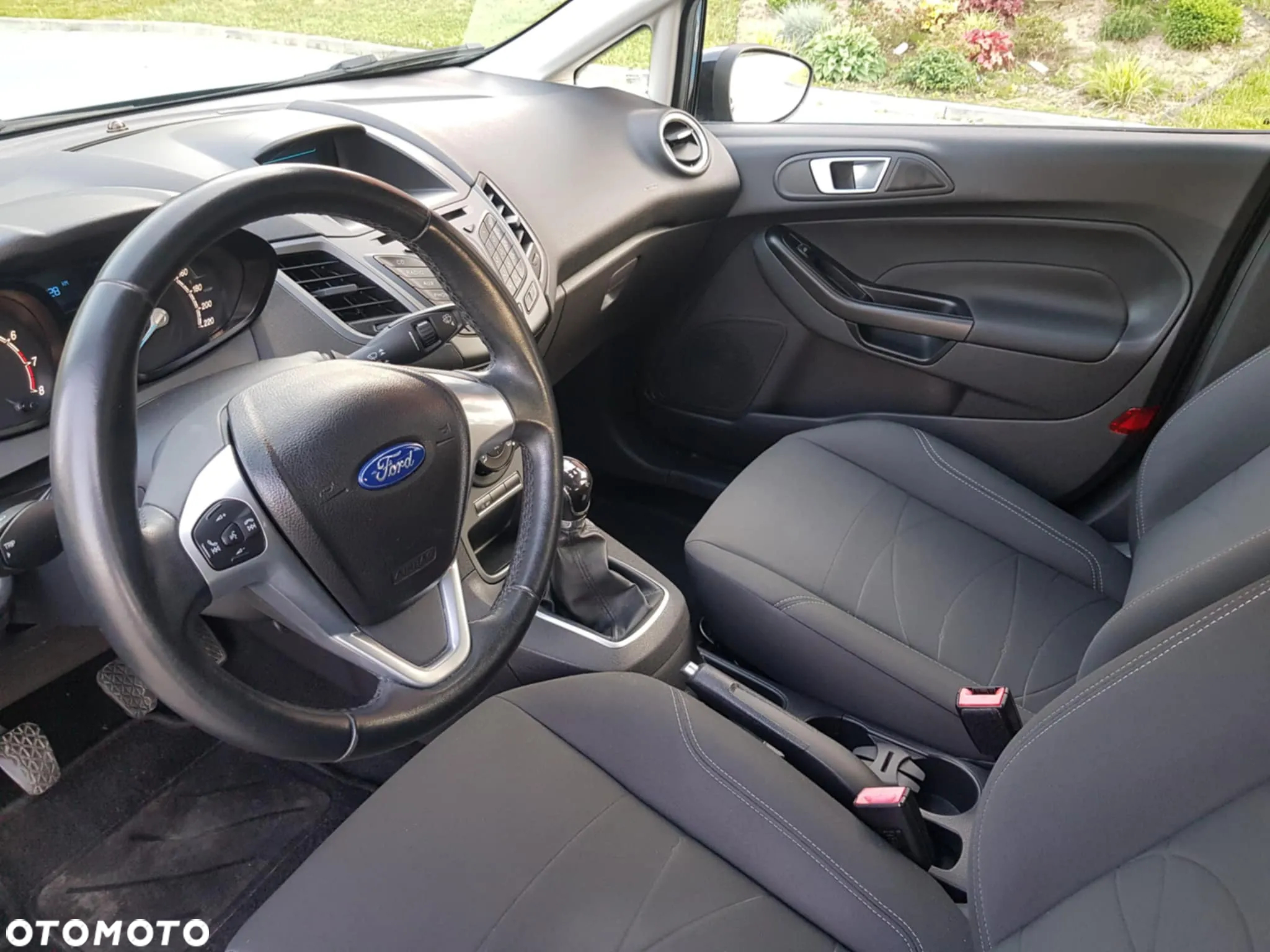 Ford Fiesta - 12