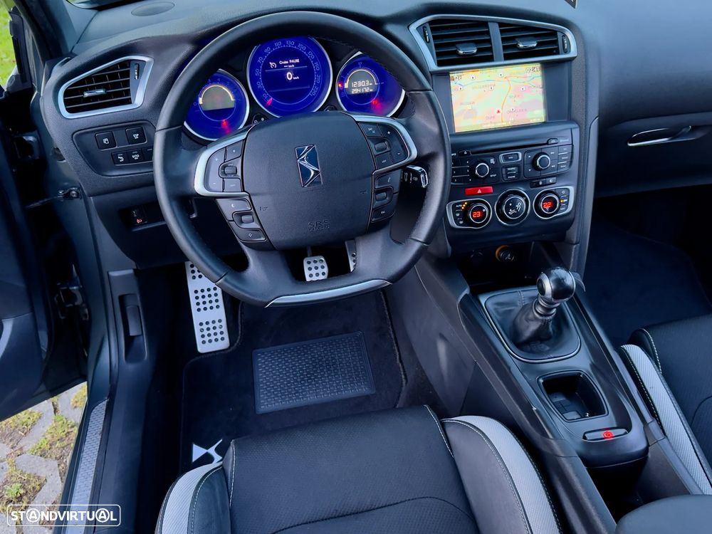 Citroën DS4 1.6 BlueHDi So Chic J18 - 30