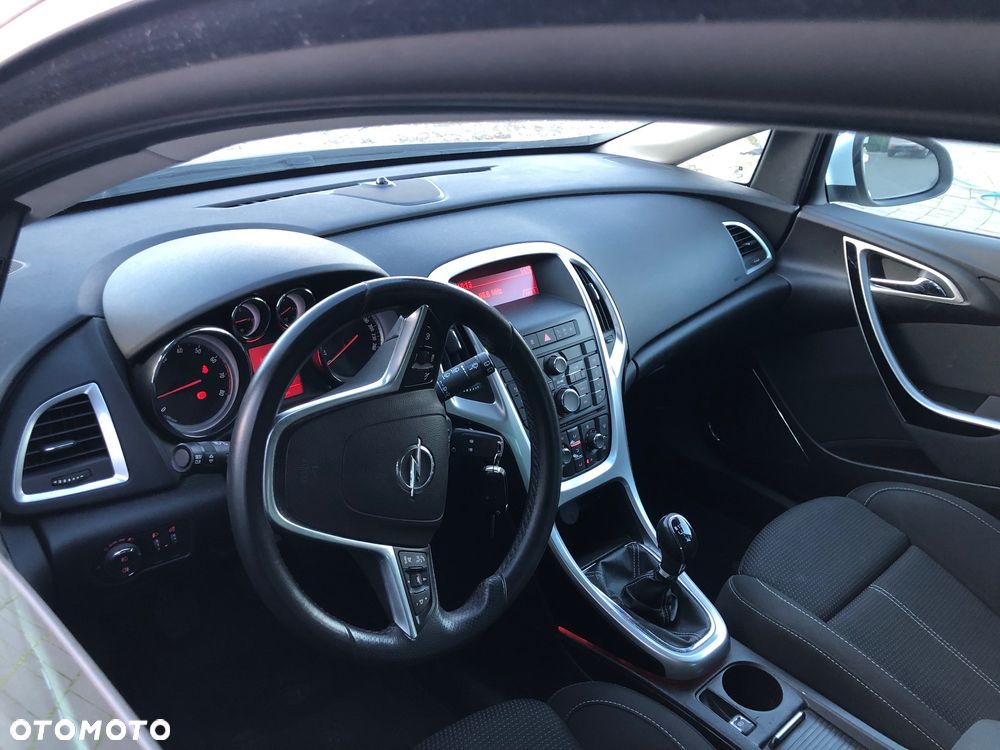 Opel Astra 1.4 Turbo Cosmo - 5
