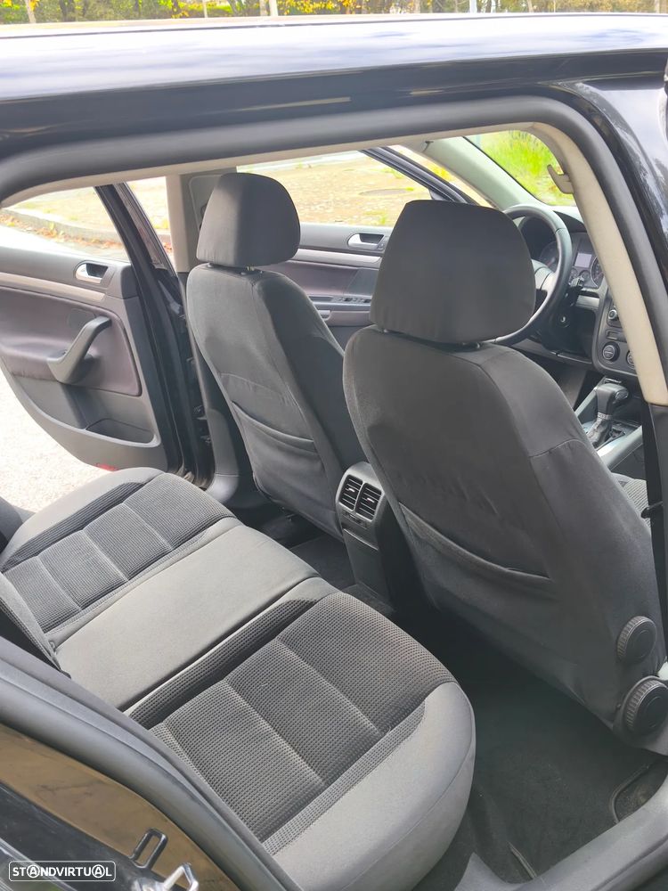 VW Golf Variant 1.9 TDi DPF Confortline DSG - 15