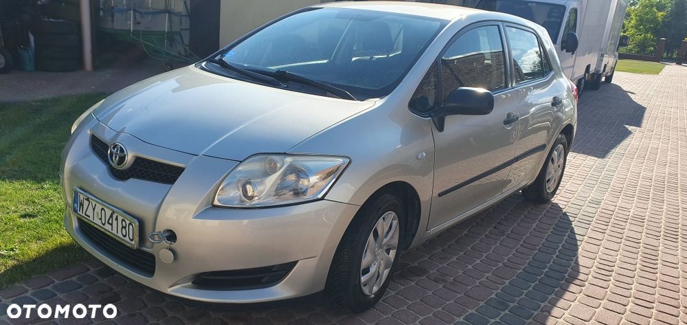 Toyota Auris - 1
