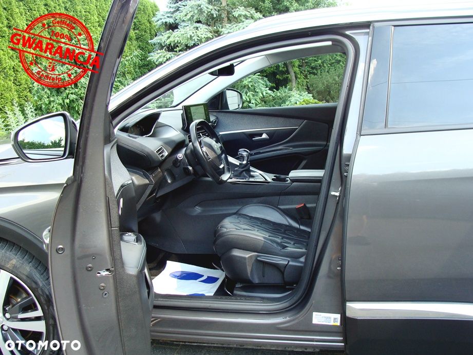 Peugeot 5008 1.5 BlueHDi Allure S&S - 17