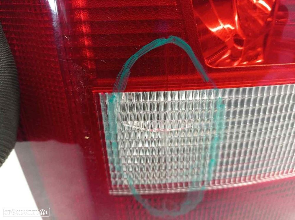 FAROLIM TRASEIRO ESQUERDO LAND ROVER DISCOVERY IV 2005 -XFB000573 - 4