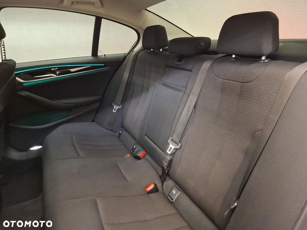 BMW Seria 5 - 17