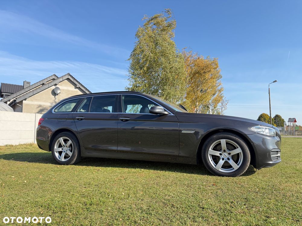BMW Seria 5 520i Modern Line - 28
