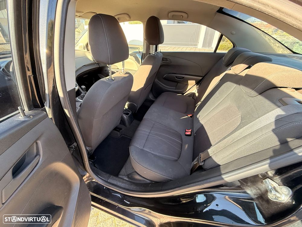 Chevrolet Aveo 1.2 LT Bi-Fuel - 6