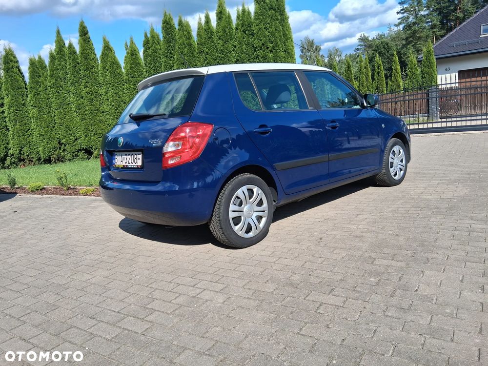 Skoda Fabia 1.2 HTP Ambiente - 10